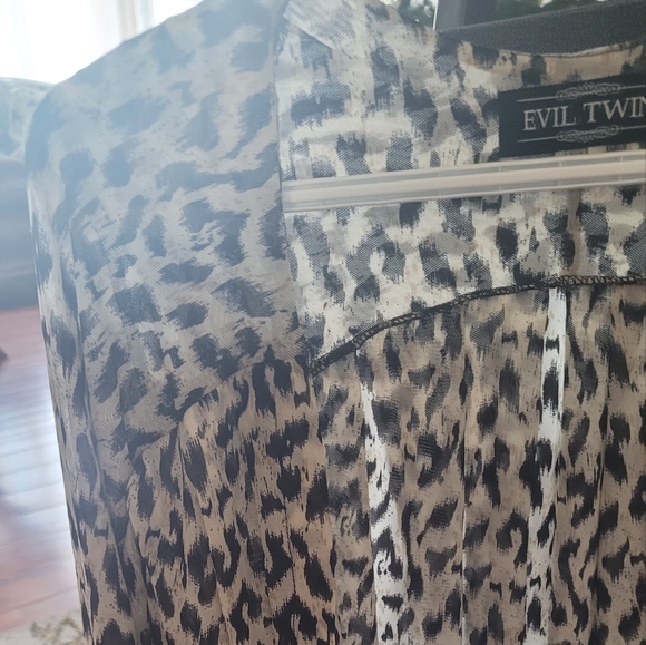 Aritzia Evil Twin kimono. Price drop!! - Picture 2 of 6